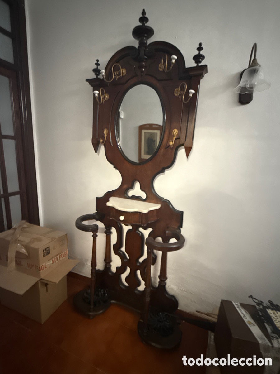 Antig&uuml;edades: Entradita de madera antigua estilo alfonsino