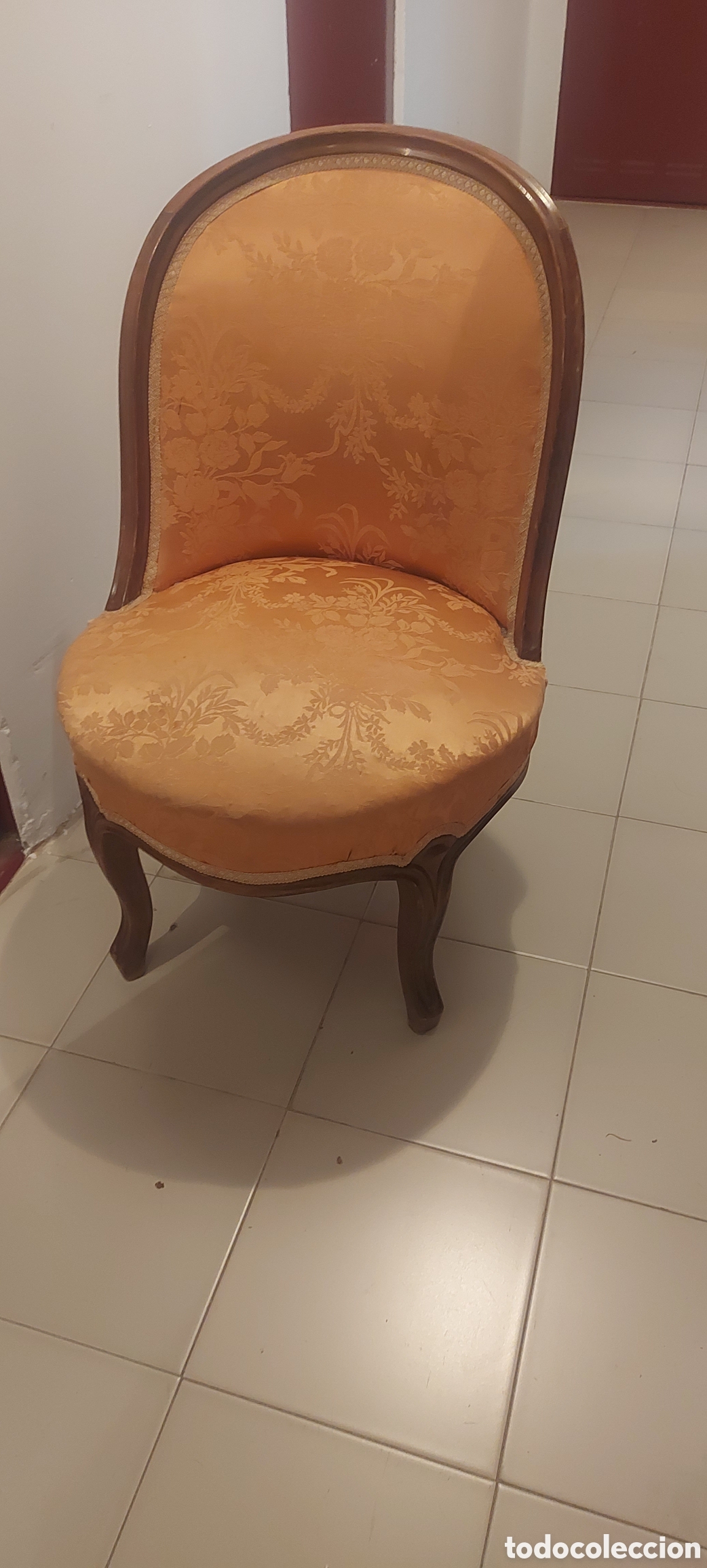 Antig&uuml;edades: Silla antigua en color rosa - Foto 4