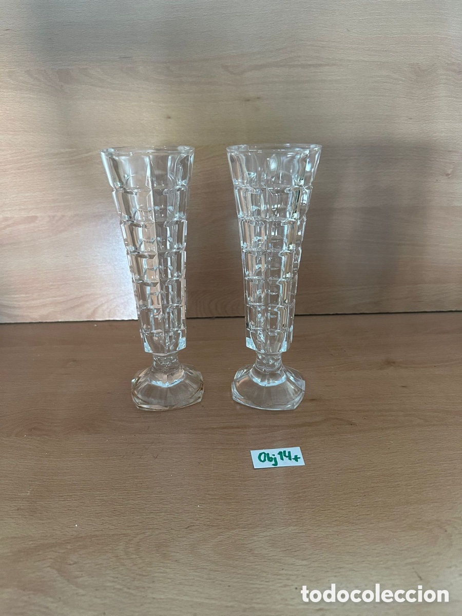Antig&uuml;edades: Jarrones de cristal violetero de bohemia - Foto 1
