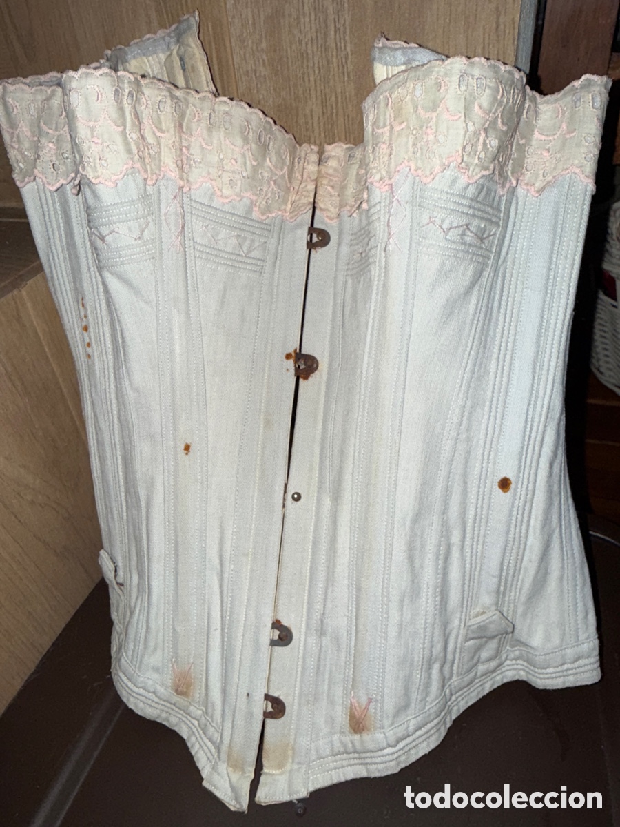 Antig&uuml;edades: Antiguo corset de seda - Foto 1