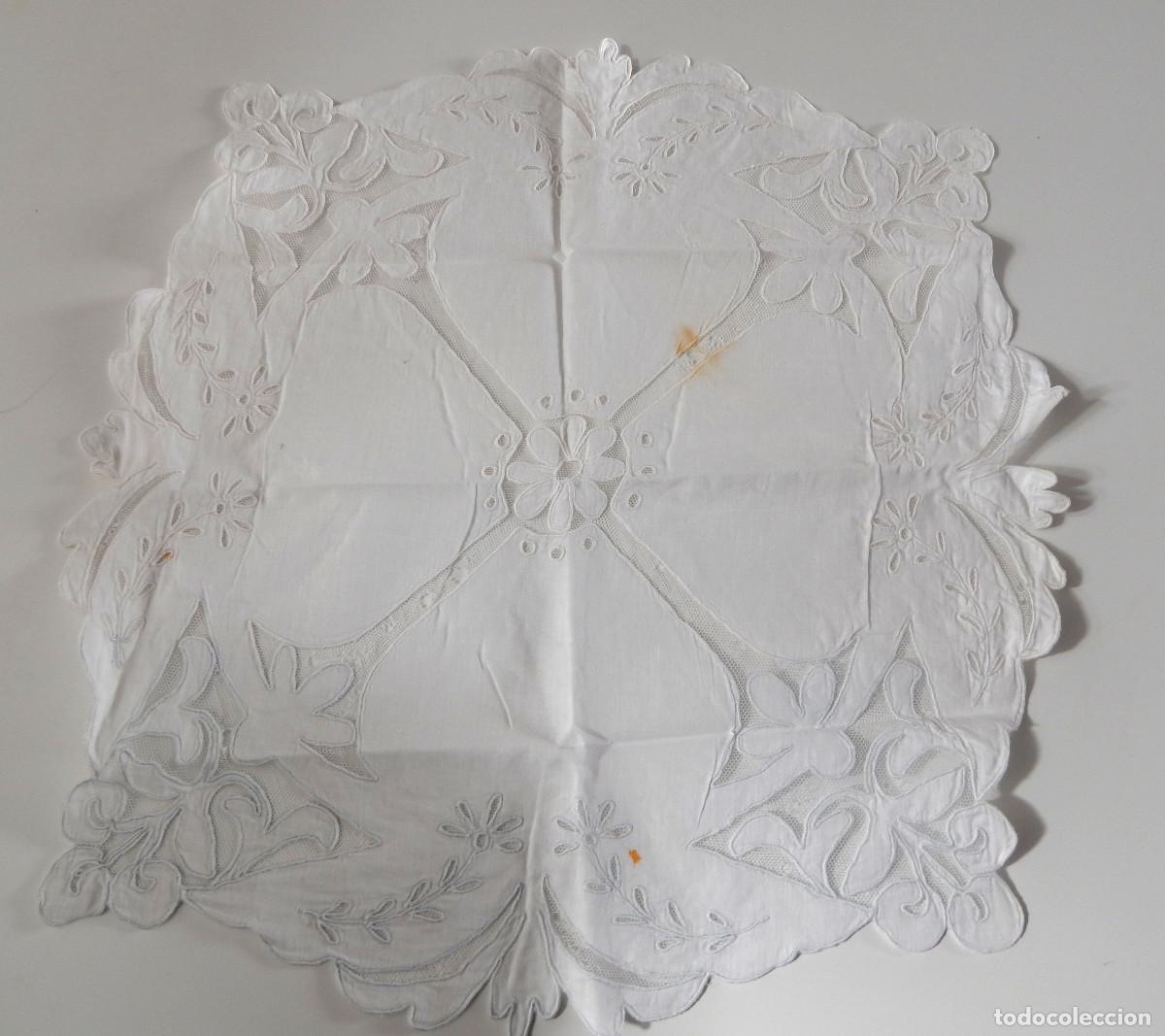 Antig&uuml;edades: Victorian cotton and lace table mat - Foto 1