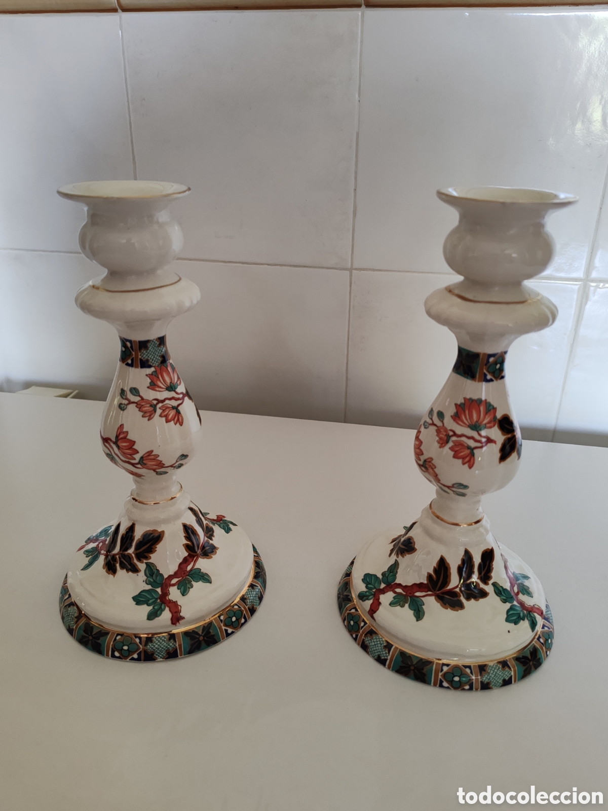 Antig&uuml;edades: Candelabros de porcelana - Foto 1