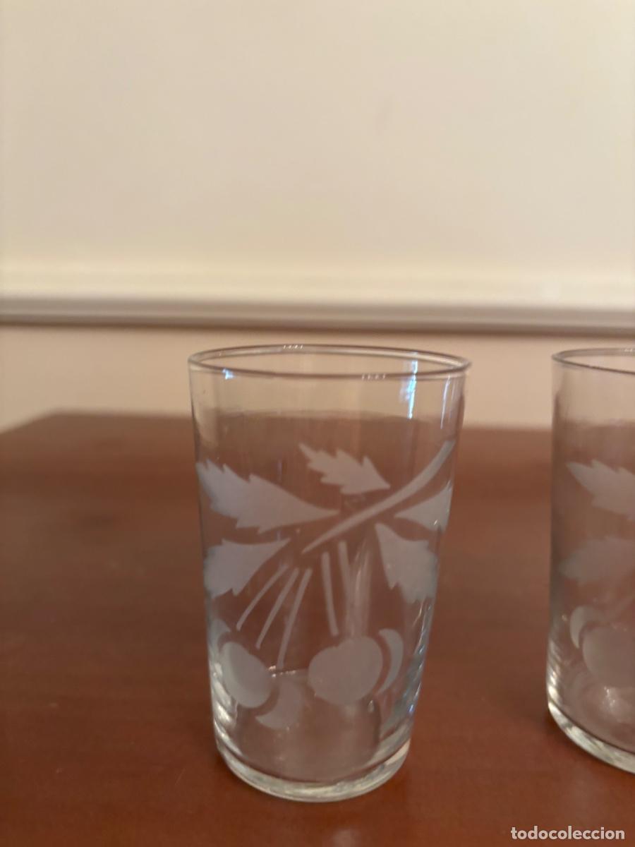 Antig&uuml;edades: Pareja de vasos antiguos - Foto 2
