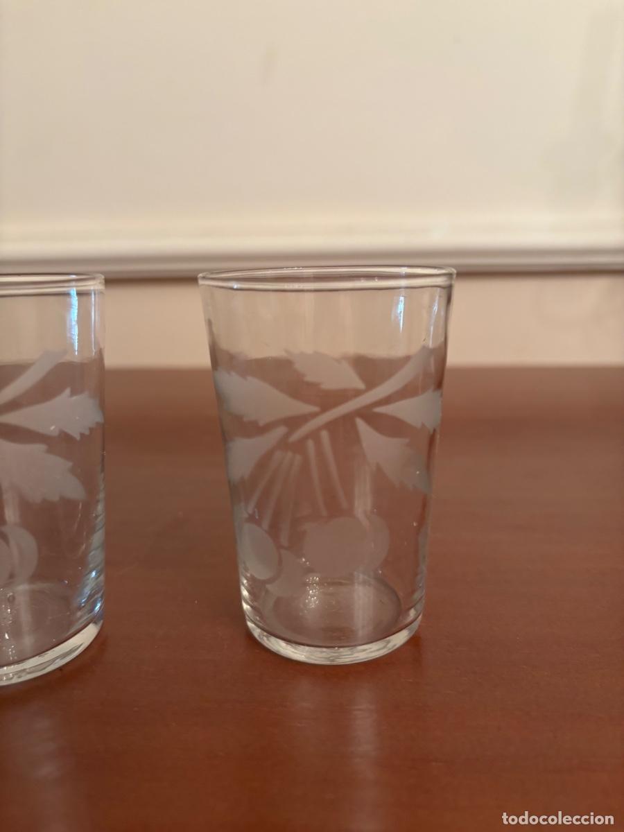 Antig&uuml;edades: Pareja de vasos antiguos - Foto 3