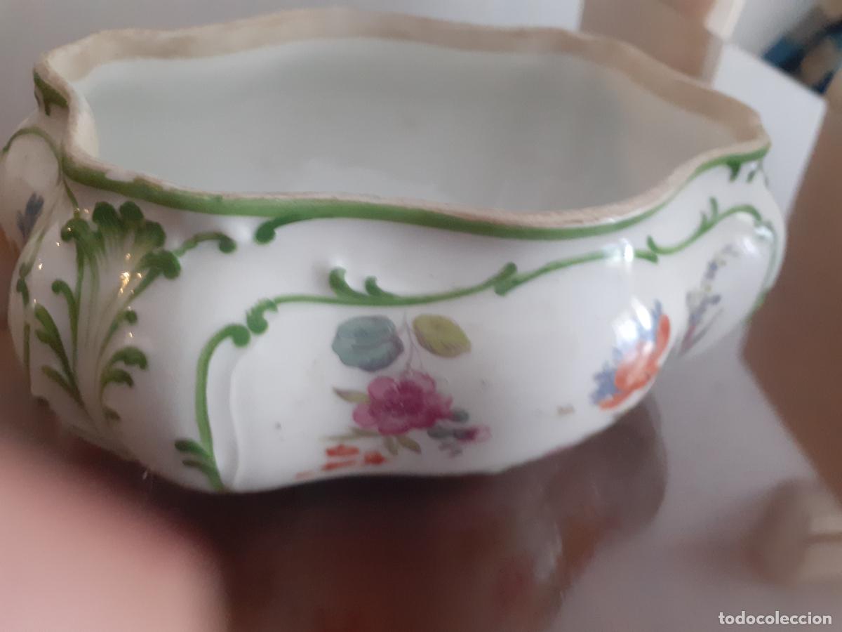 Antig&uuml;edades: Caja pintada de porcelana francesa - Foto 9