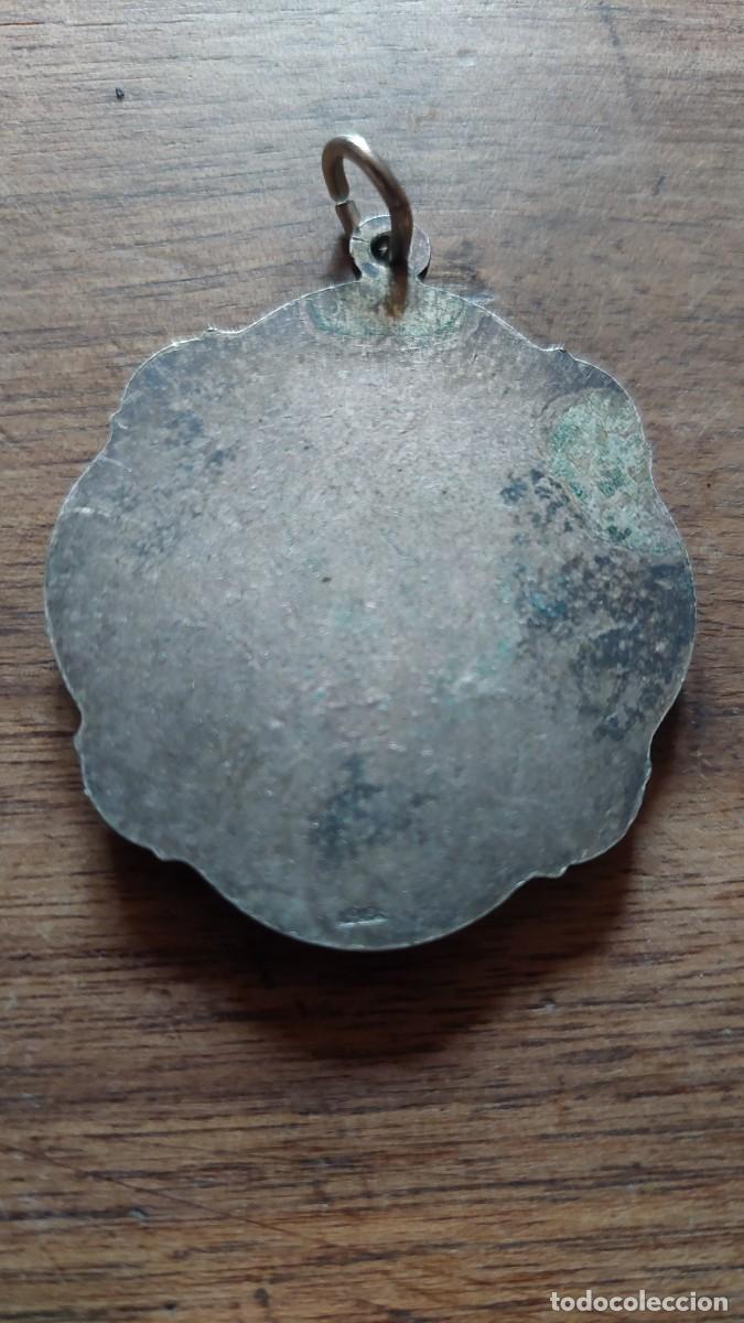 Antig&uuml;edades: Antigua medalla Virgen del Rocio - Foto 2