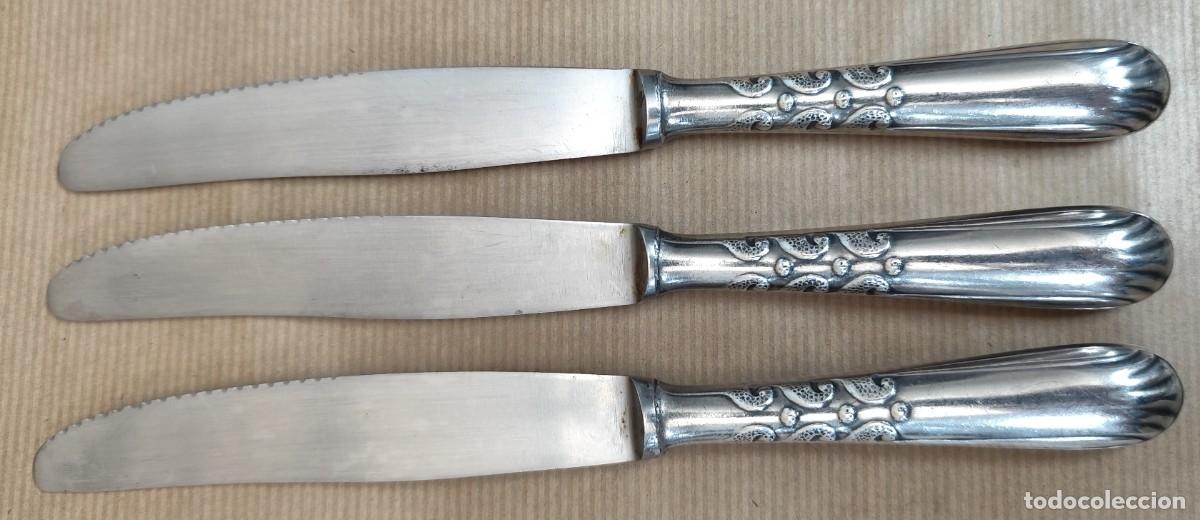 Antig&uuml;edades: 3 cuchillos ba&ntilde;o de plata - Foto 5
