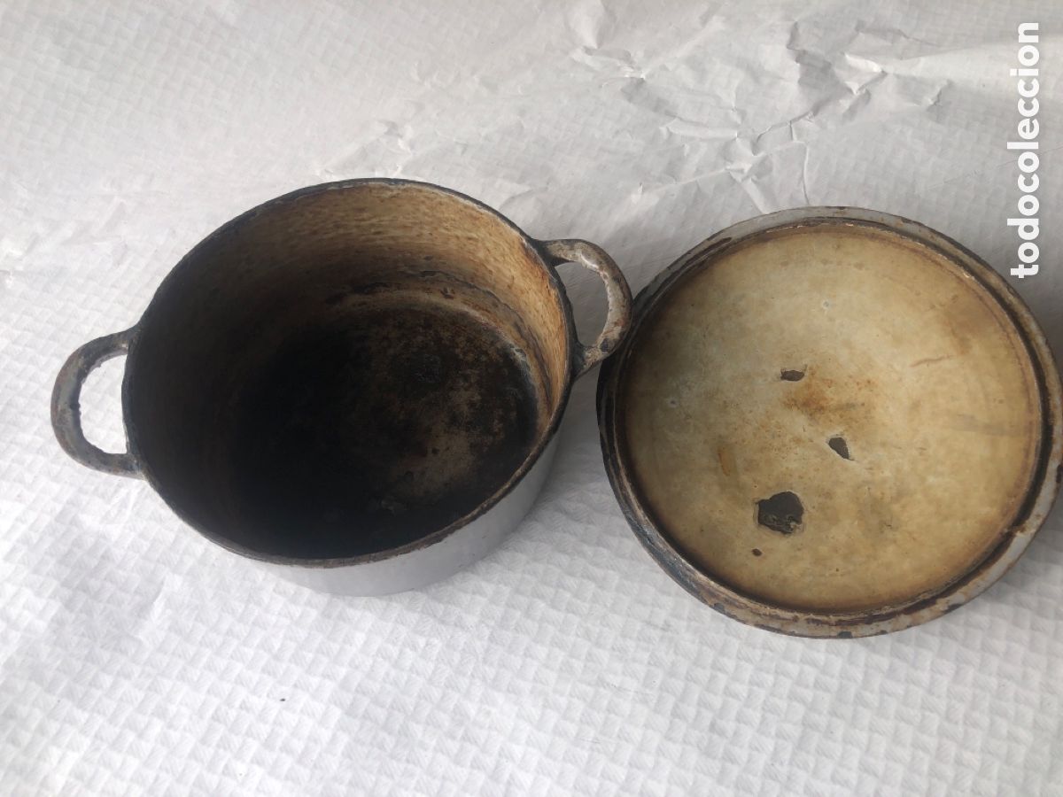 Antig&uuml;edades: Antigua olla de hierro fundido - Foto 3