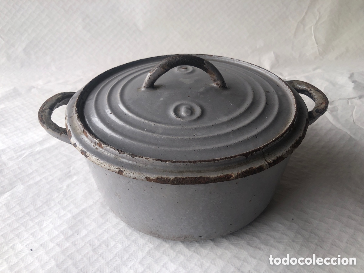 Antig&uuml;edades: Antigua olla de hierro fundido - Foto 1