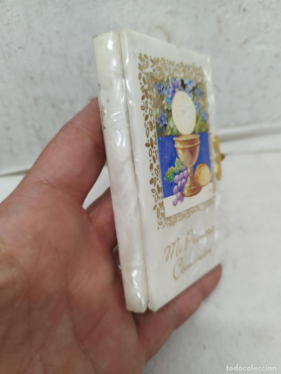 Antig&uuml;edades: Antiguo libro religioso, devocionario de mi primera comunion. - Foto 2