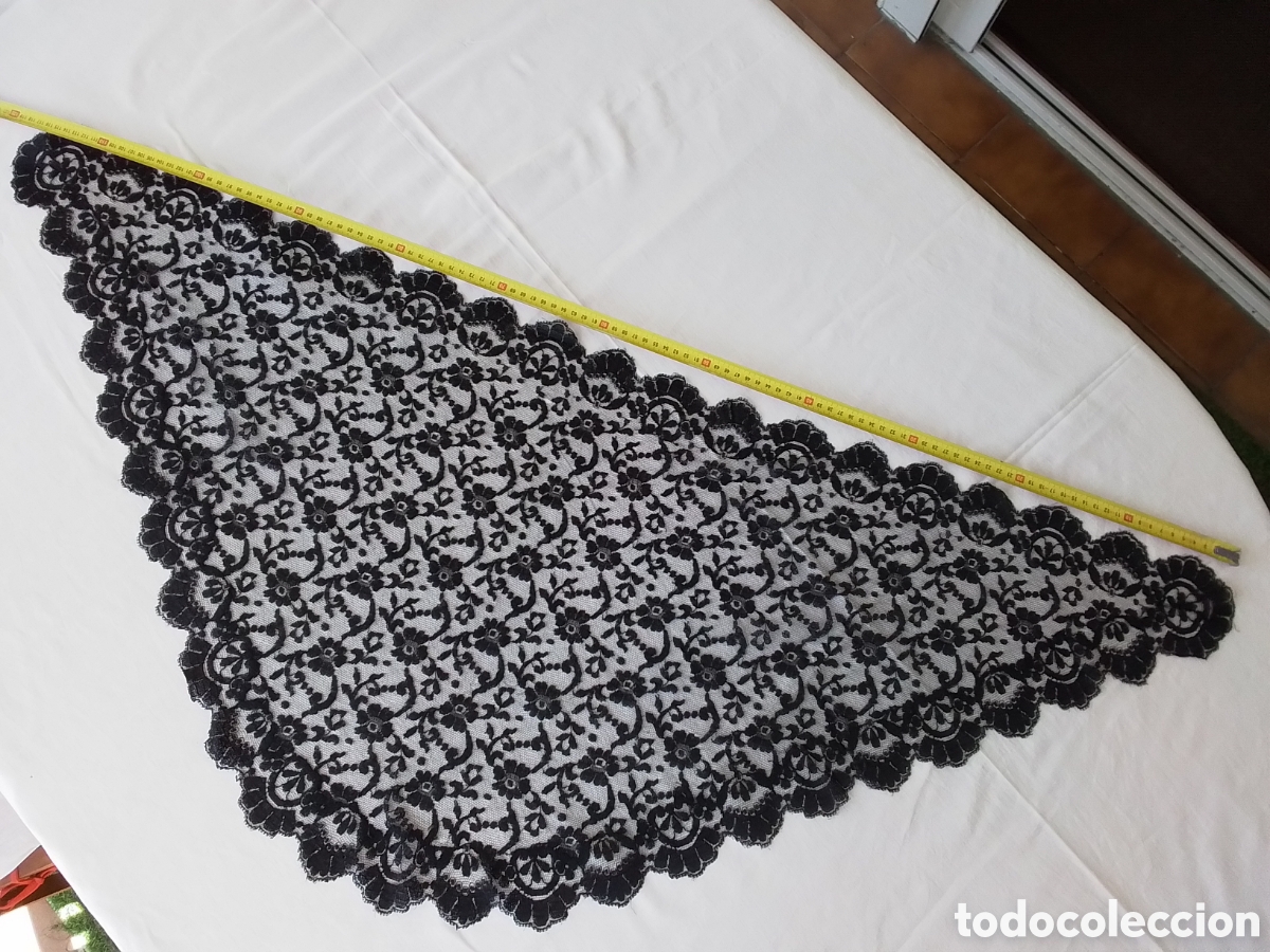 Antig&uuml;edades: Mantilla / velo de encaje - Foto 1