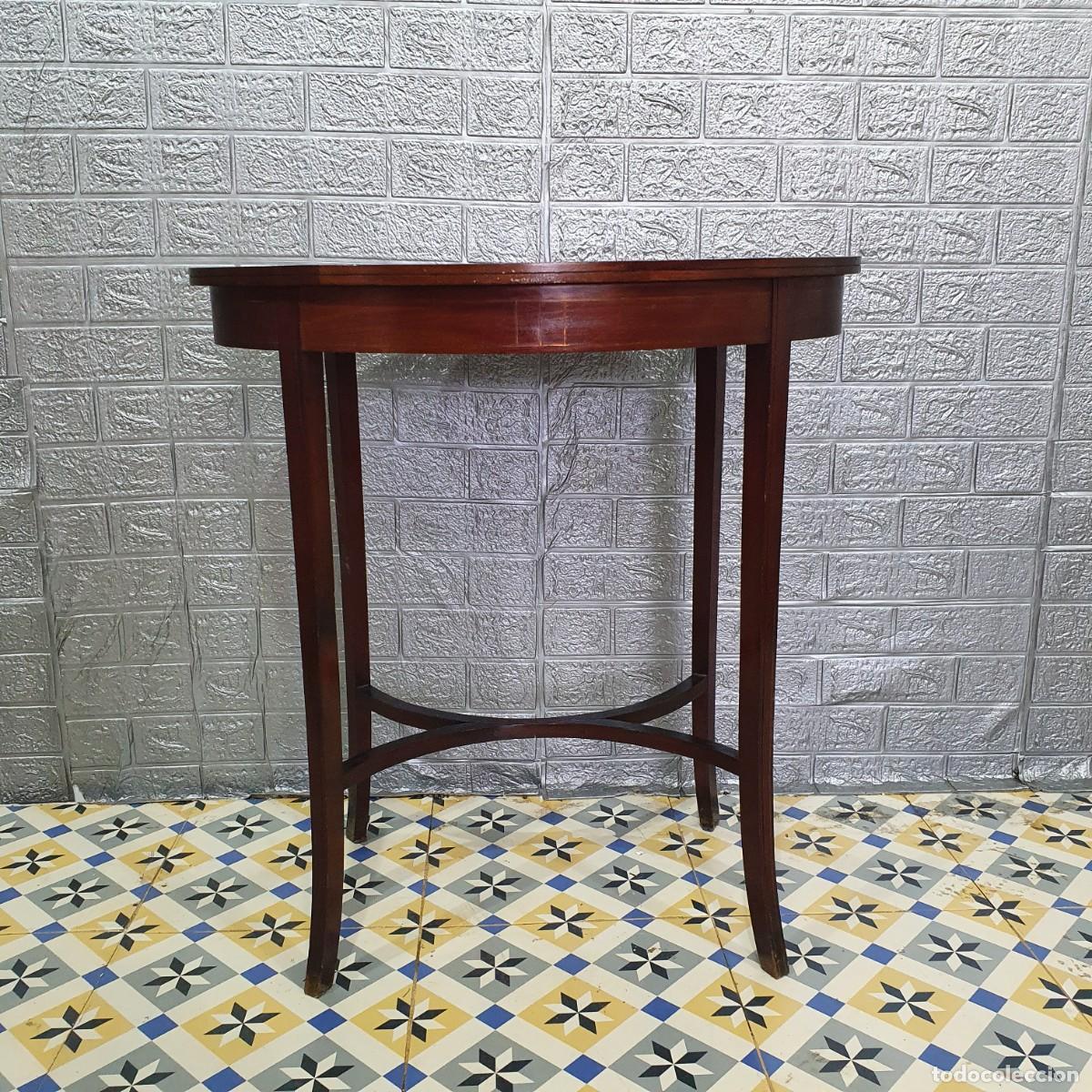 Antig&uuml;edades: Mesa auxiliar de caoba - Foto 2