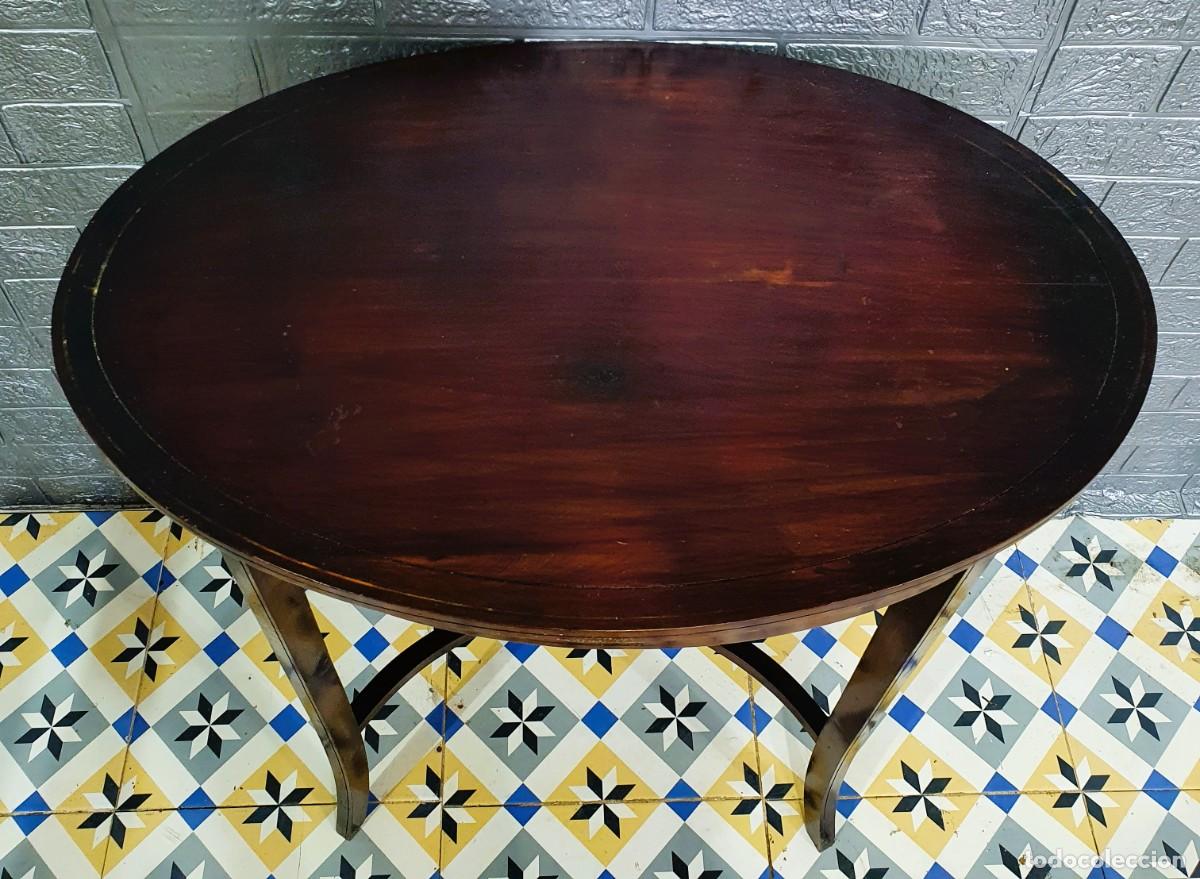 Antig&uuml;edades: Mesa auxiliar de caoba - Foto 3
