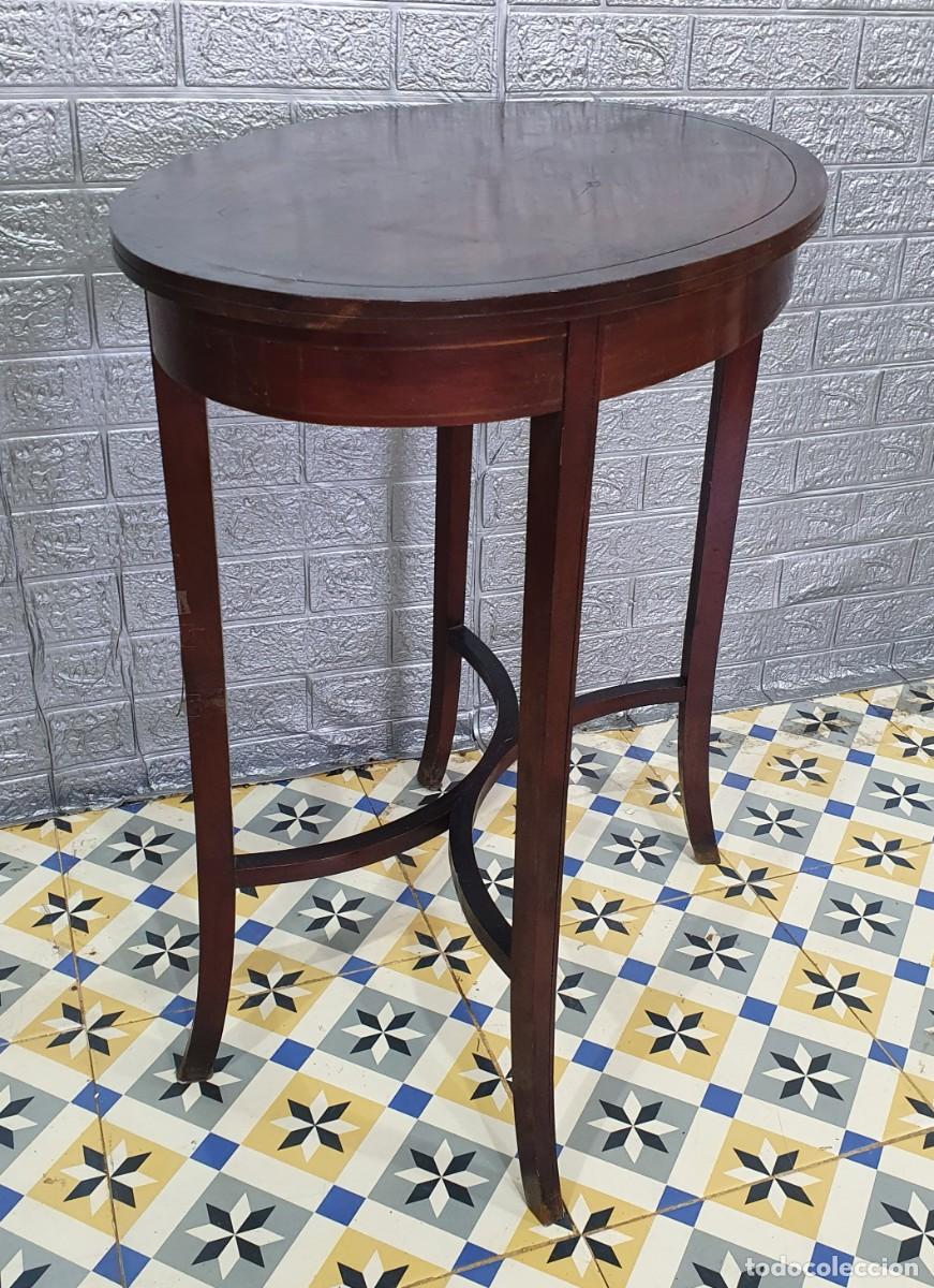 Antig&uuml;edades: Mesa auxiliar de caoba - Foto 5