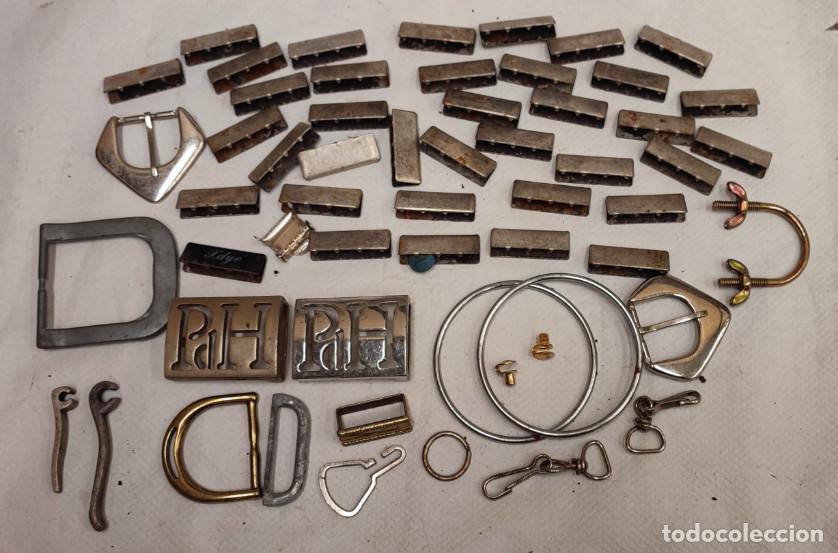 Antig&uuml;edades: LOTE DE 55 HEBILLAS AROS ETC. - Foto 1