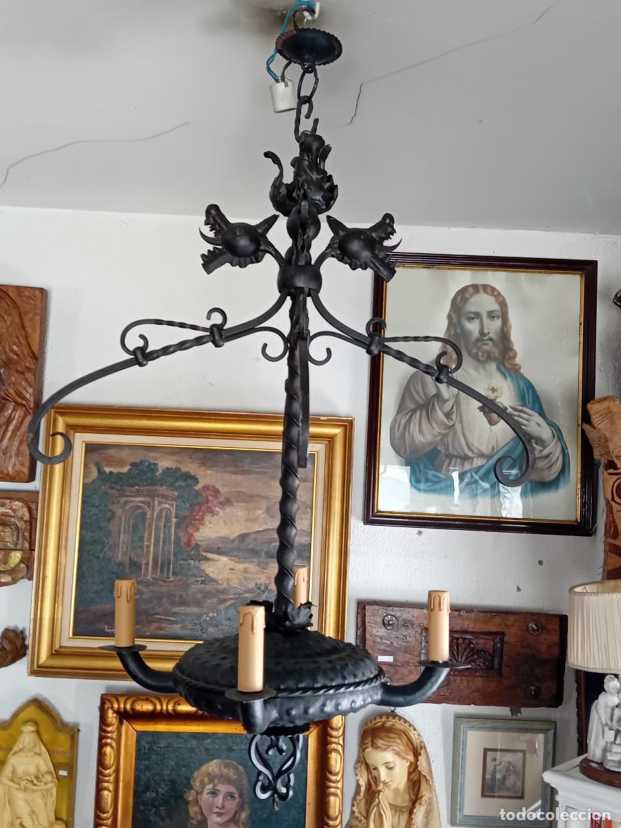 Antig&uuml;edades: L&aacute;mpara de hierro con dragones - Foto 1