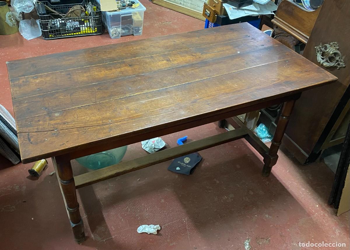 Antig&uuml;edades: Mesa de roble de taberna. XIX. 135x69x70 - Foto 3