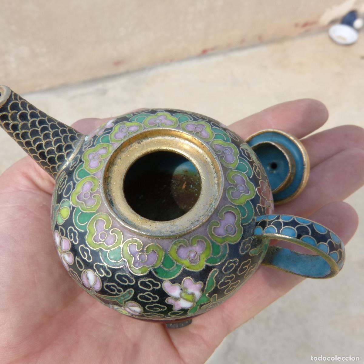 Antig&uuml;edades: Peque&ntilde;a tetera de cloisonne con base de madera, 172gr. - Foto 3