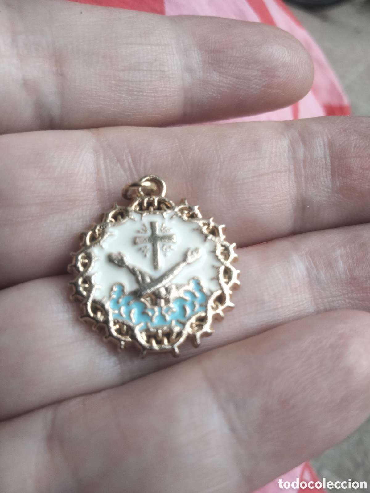 Antig&uuml;edades: Medalla Cofrad&iacute;a del Sant&iacute;simo Cristo de la Fe - Foto 1