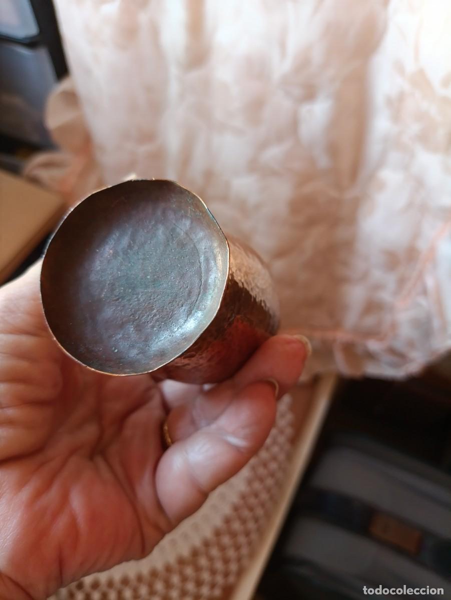 Antig&uuml;edades: Jarron de cobre. Alto 10 cm. - Foto 5