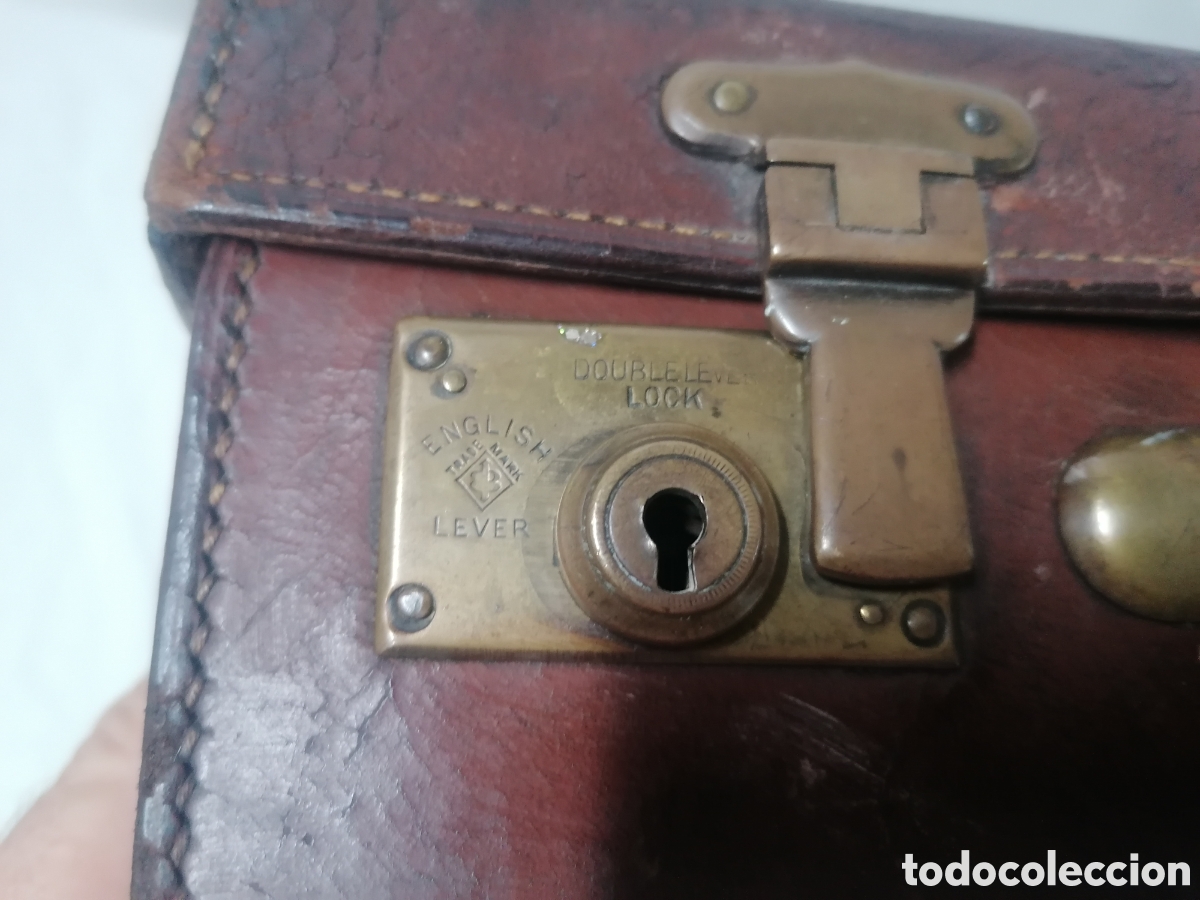 Antig&uuml;edades: Maleta de cuero antigua - Foto 7