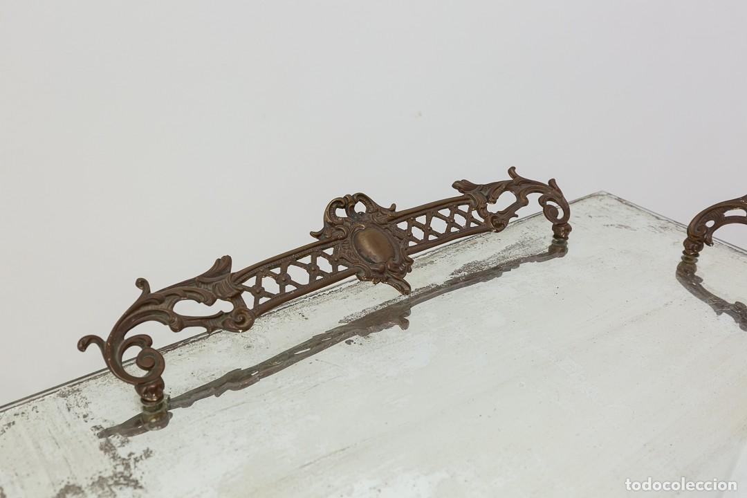 Antig&uuml;edades: Bandeja rectangular de espejo con asas - Foto 4