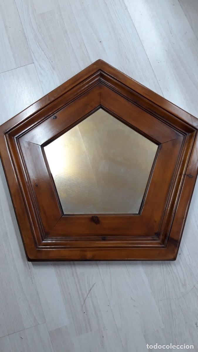 Antig&uuml;edades: Espejo hexagonal de la reconocida marca Valenti - Foto 1