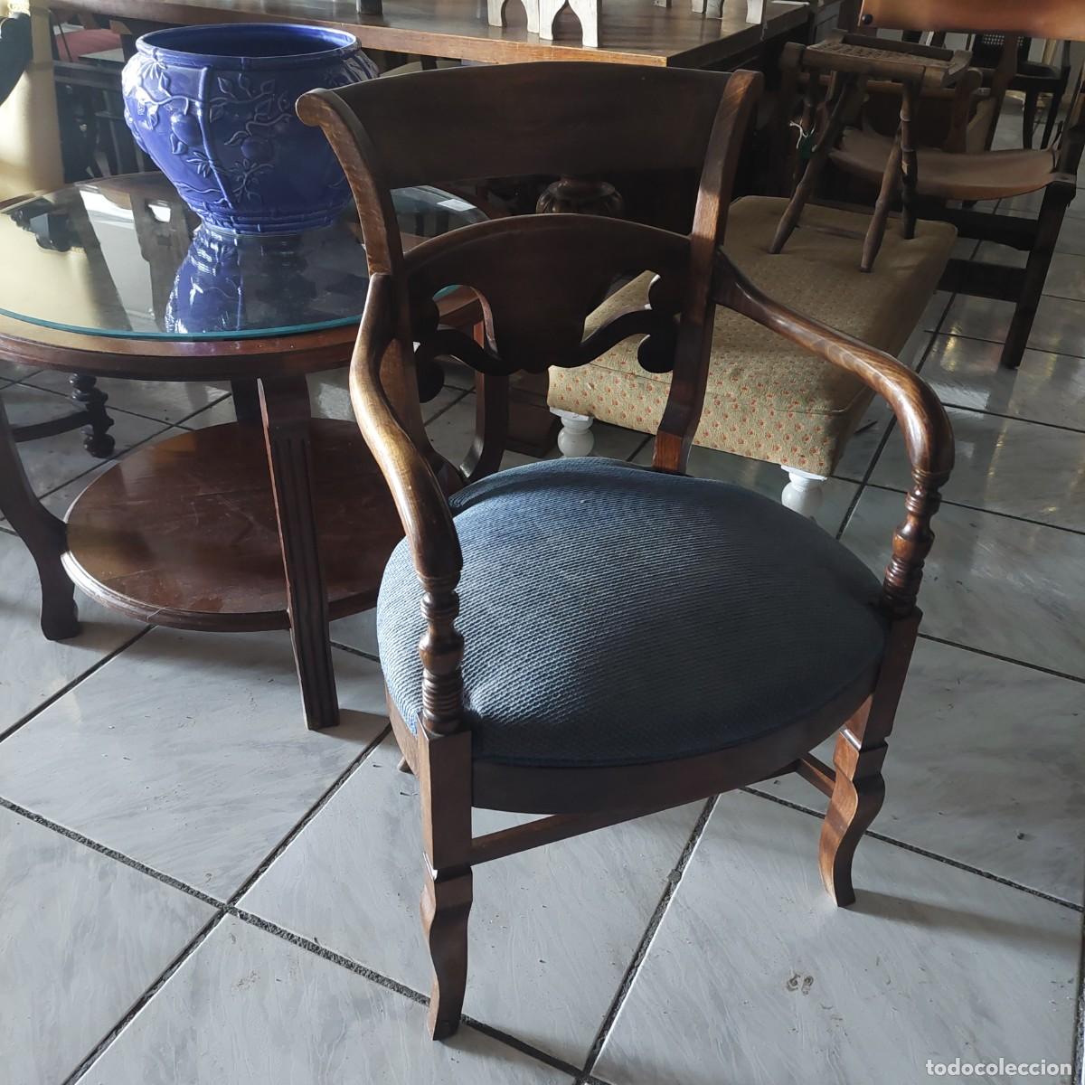 Antig&uuml;edades: Butaca estilo Biedermeier de madera - Foto 2