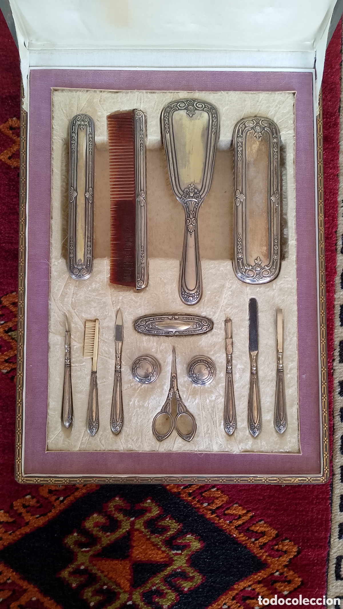 Antig&uuml;edades: Juego de tocador con caja - Foto 1
