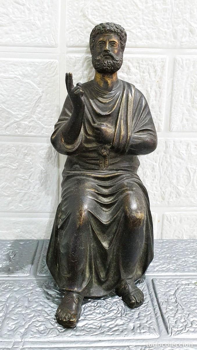 Antig&uuml;edades: Figura de bronce de San Pedro - Foto 1