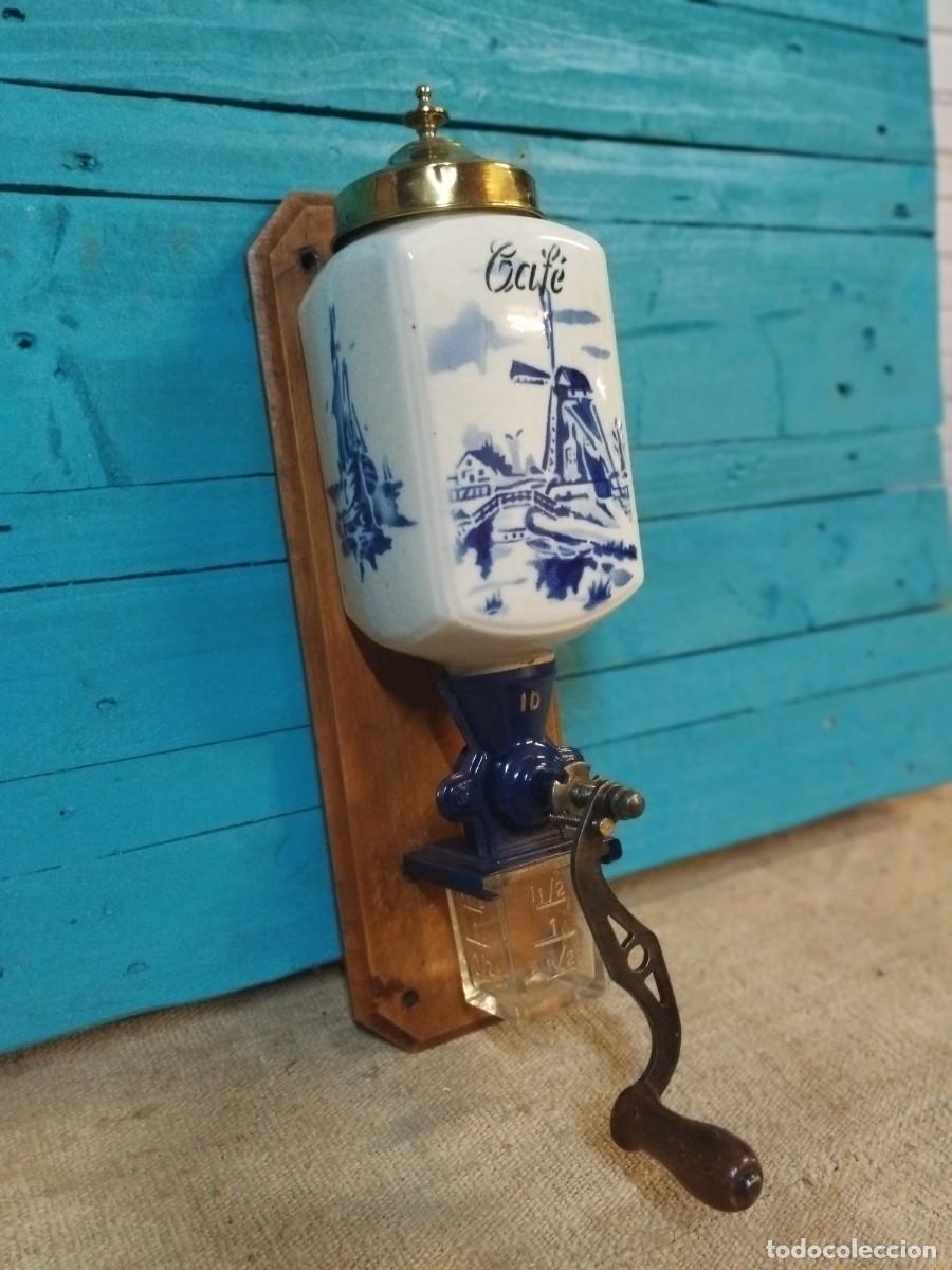 Antig&uuml;edades: Molinillo de caf&eacute; mural de porcelana - Foto 2