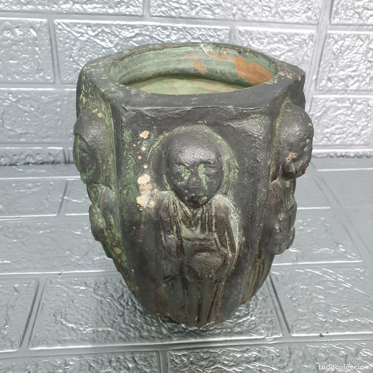 Antig&uuml;edades: Cuenco hexagonal de terracota con ap&oacute;stoles - Foto 3