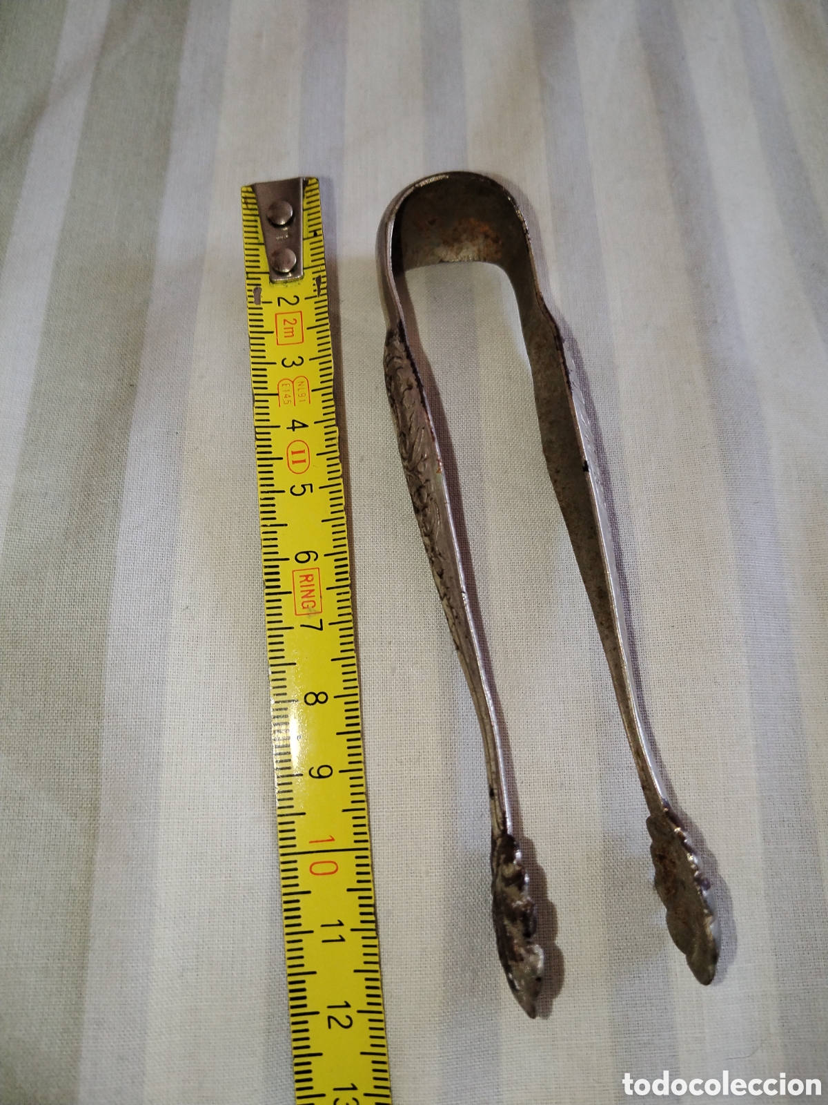 Antig&uuml;edades: Peque&ntilde;a pinza. Lat&oacute;n. 12,5 cms - Foto 3