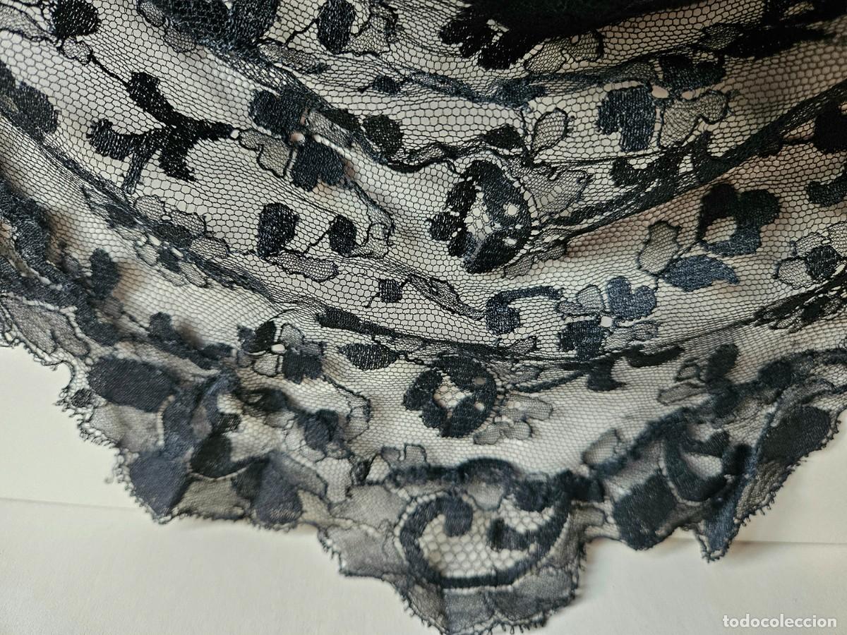Antig&uuml;edades: MANTILLA ENCAJE NEGROM 1900 - Foto 3