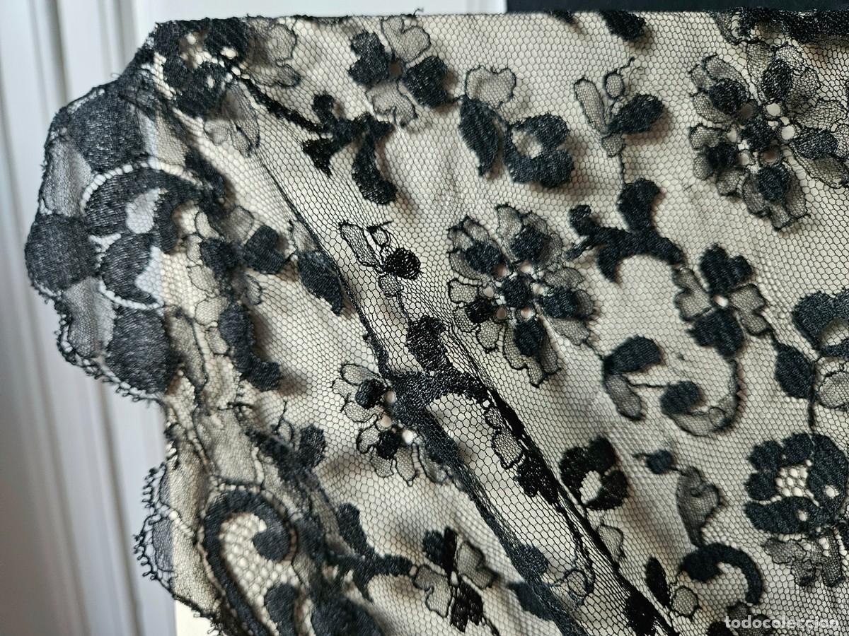 Antig&uuml;edades: MANTILLA ENCAJE NEGROM 1900 - Foto 4