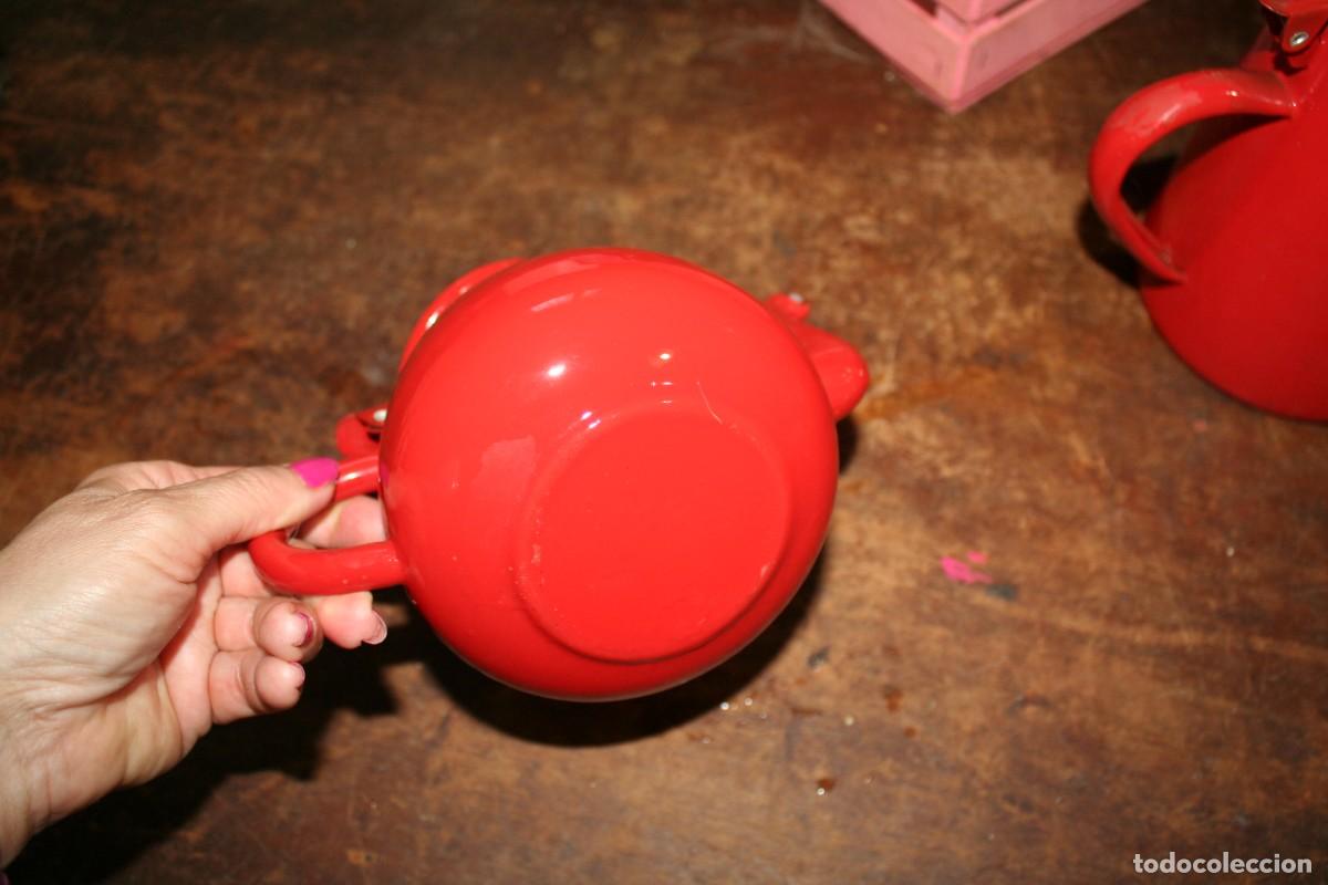 Antig&uuml;edades: antigua tetera cafetera esmaltada roja - Foto 2