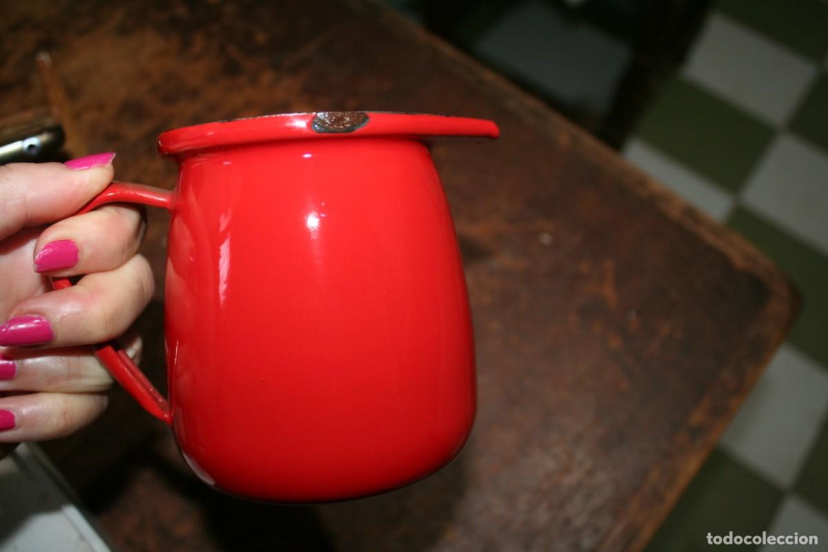 Antig&uuml;edades: antigua tetera cafetera esmaltada roja lechera - Foto 1