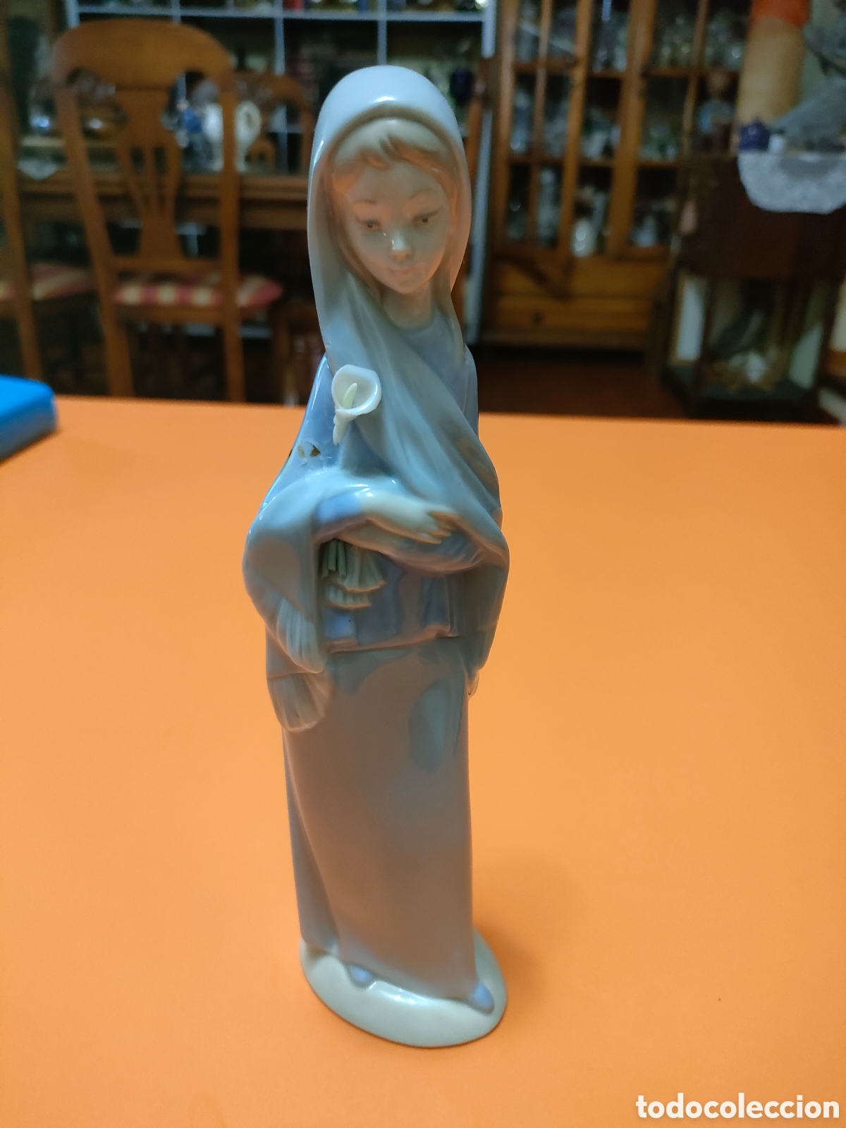Antig&uuml;edades: Mujer de lladro, con faltas - Foto 1