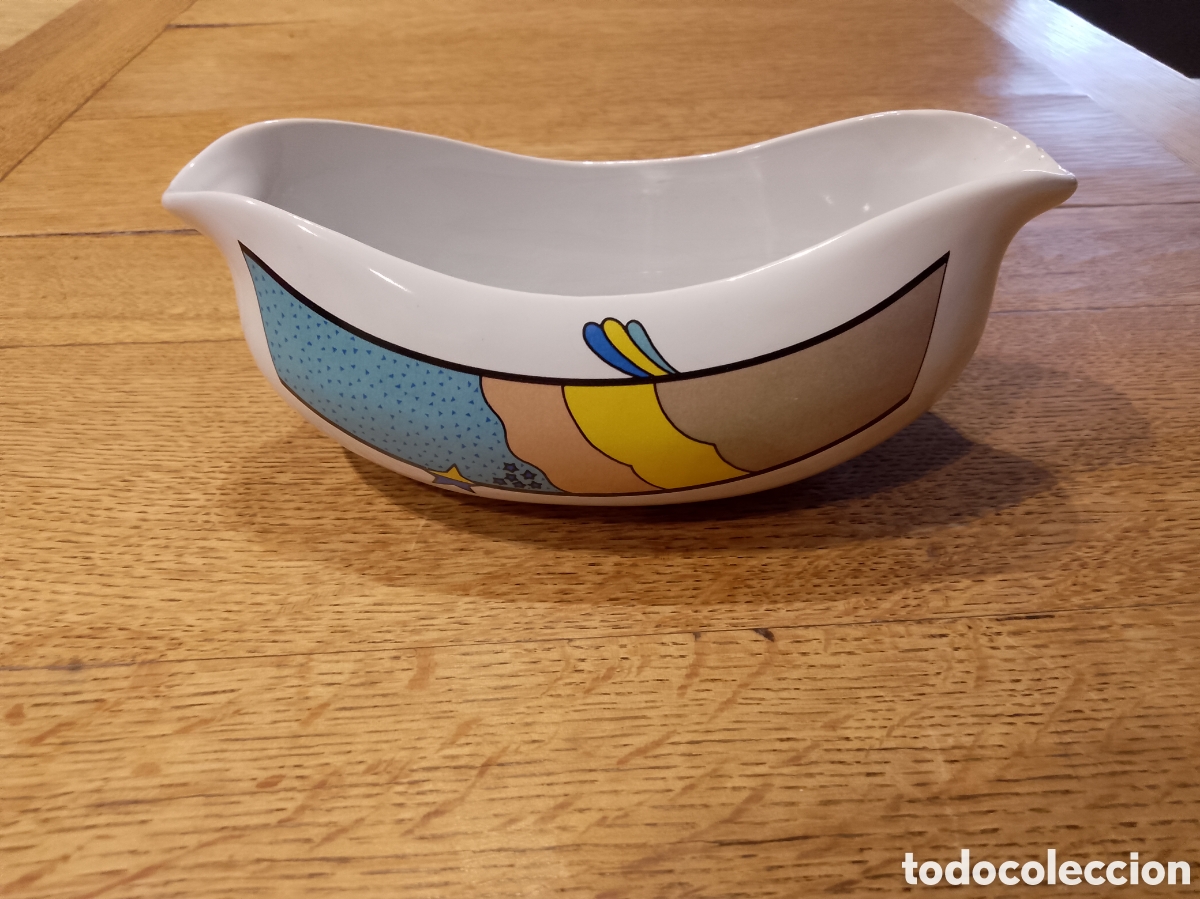 Antig&uuml;edades: Salsera de porcelana - Foto 1