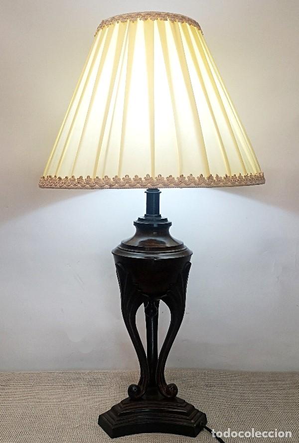 Antig&uuml;edades: L&aacute;mpara de Mesa con Base Met&aacute;lica - Foto 6
