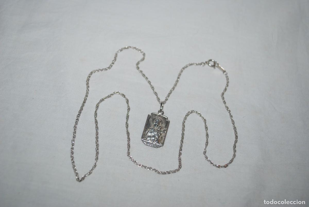 Antig&uuml;edades: CADENA Y MEDALLA DE PLATA - Foto 1