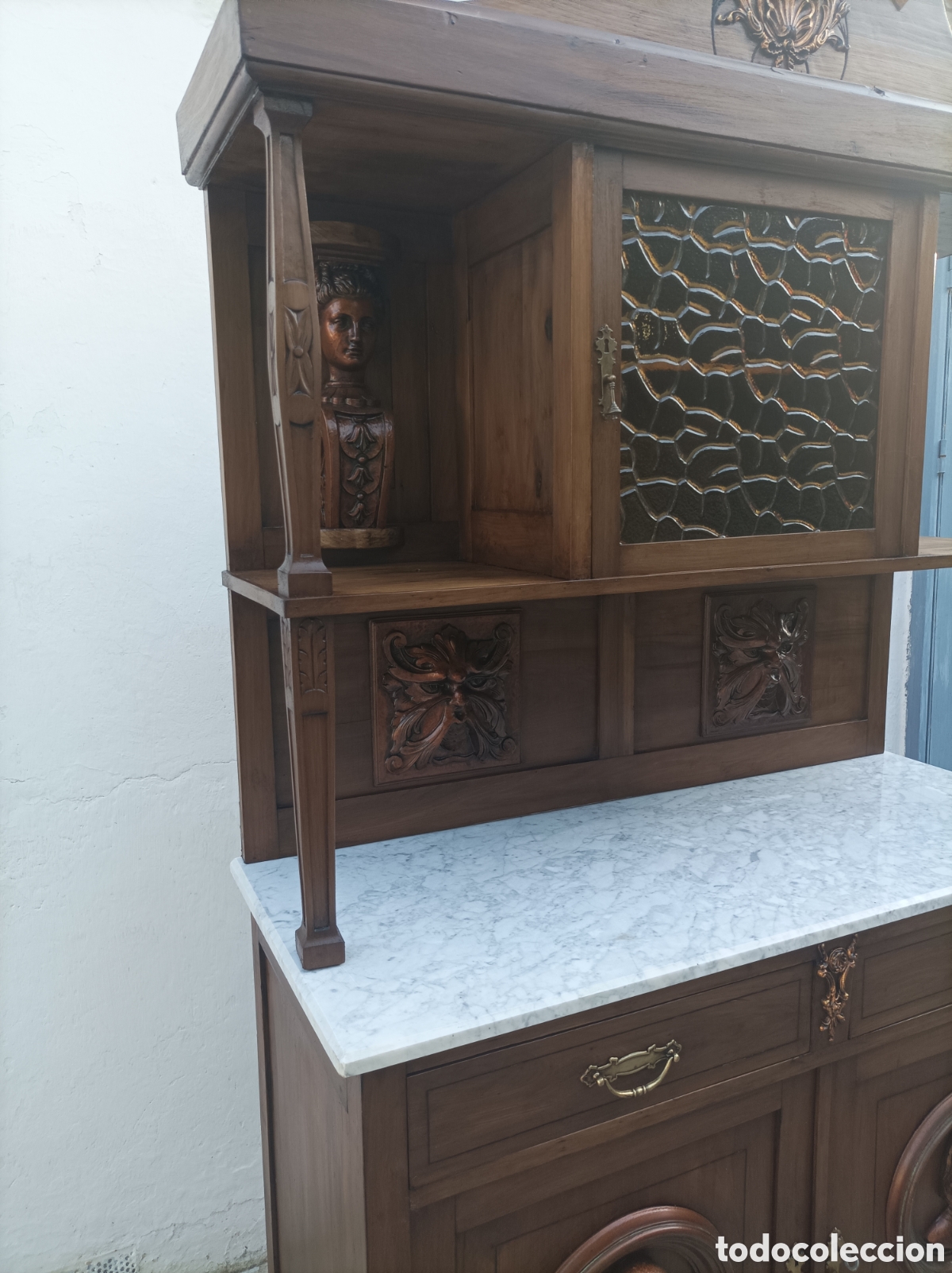 Antig&uuml;edades: Aparador antig&uuml;o de madera - Foto 6