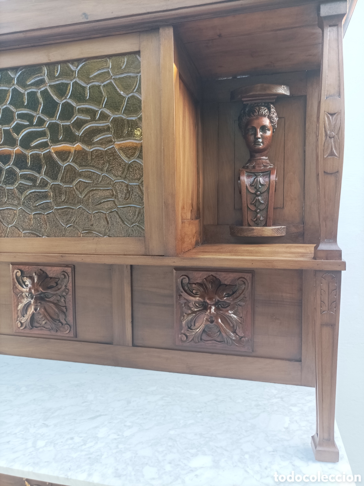 Antig&uuml;edades: Aparador antig&uuml;o de madera - Foto 10