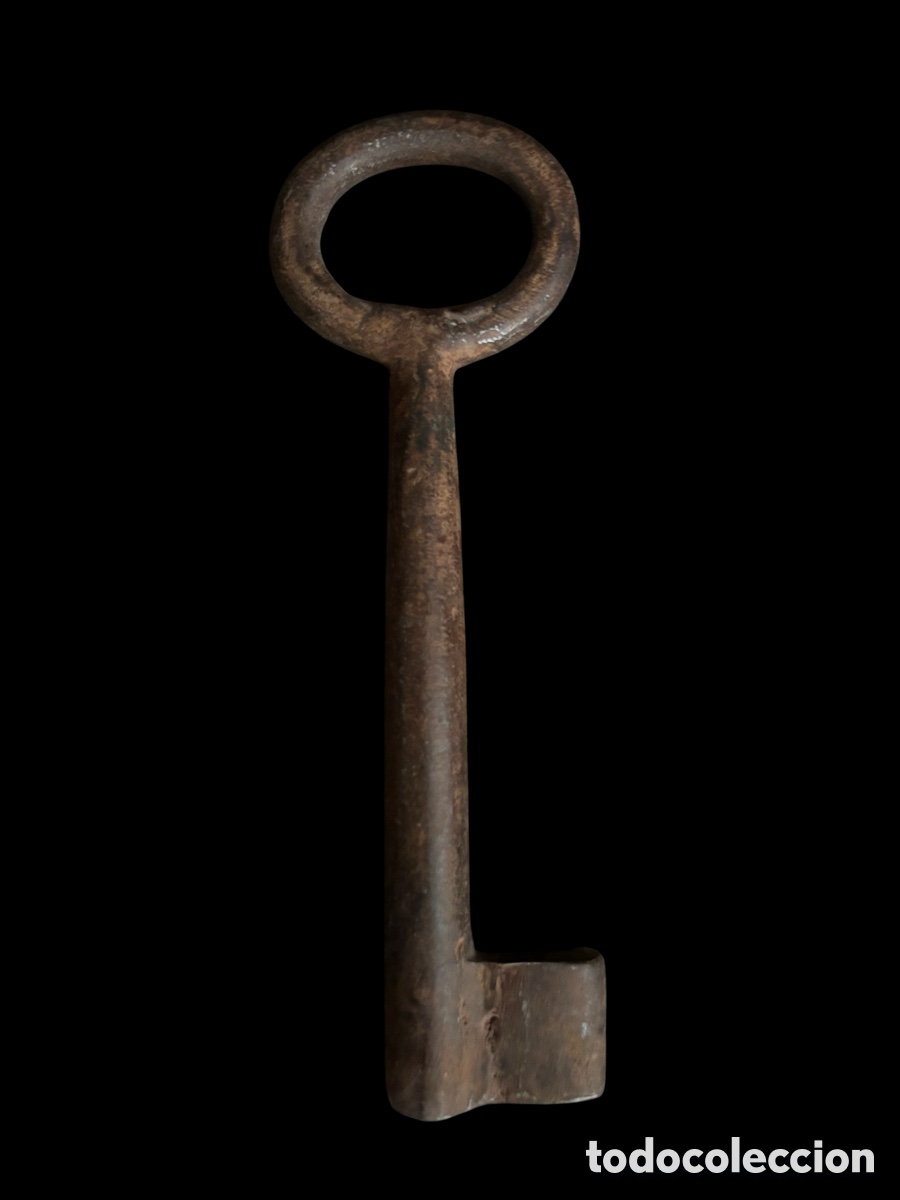 Antig&uuml;edades: Llave de forja. Siglo XVIII. - Foto 2