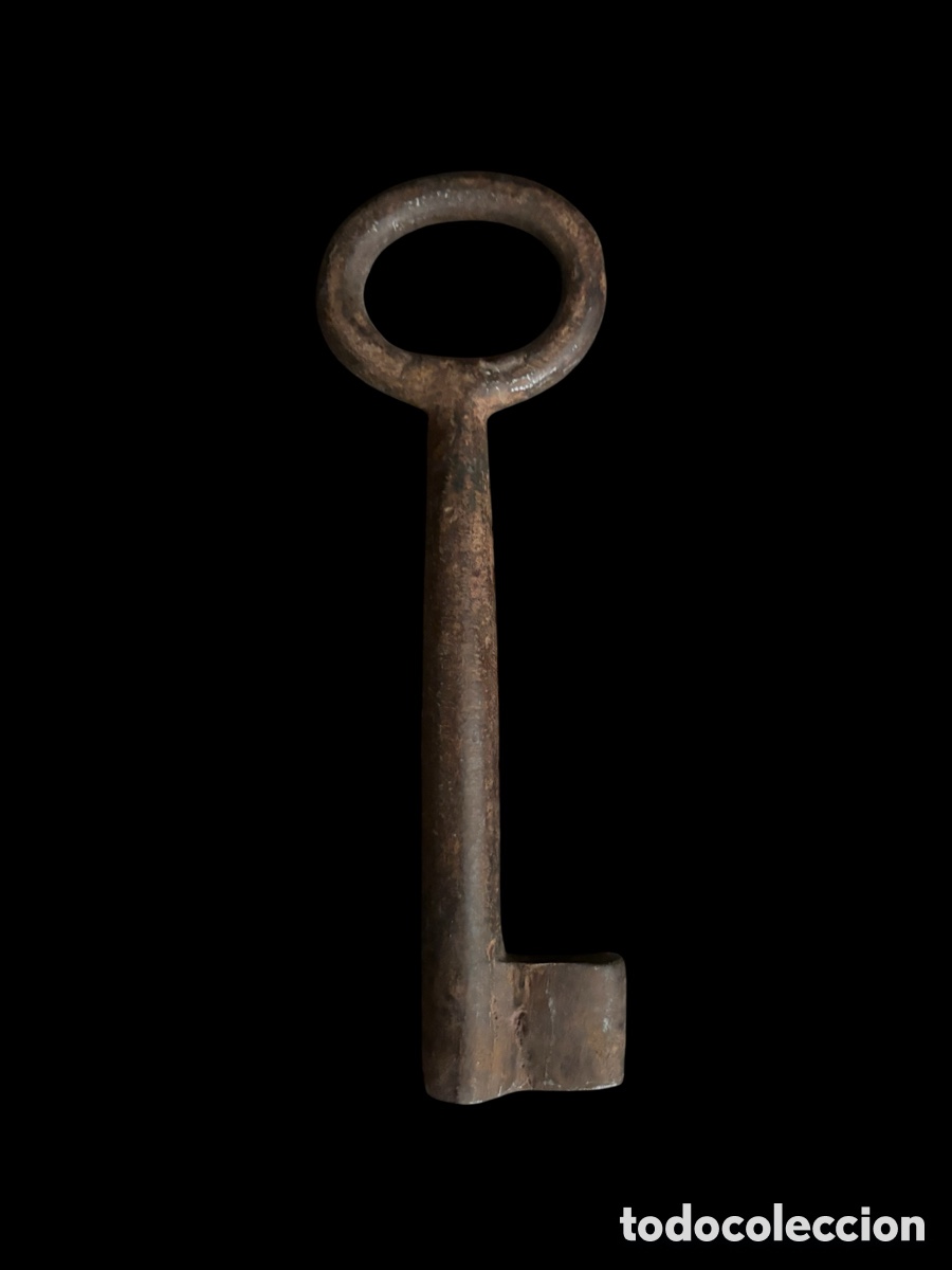 Antig&uuml;edades: Llave de forja. Siglo XVIII. - Foto 1