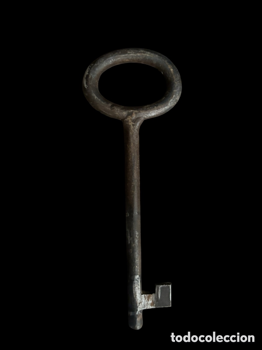 Antig&uuml;edades: Llave de forja. Siglo XVIII. - Foto 1