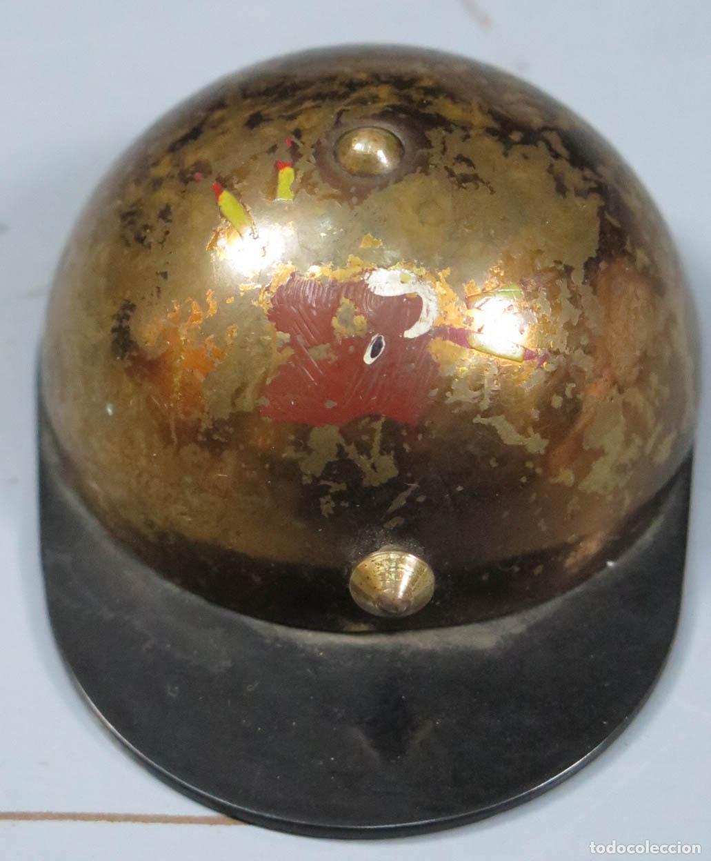 Antig&uuml;edades: POLVERA. FORMA DE GORRA. HACIA 1970 - Foto 1