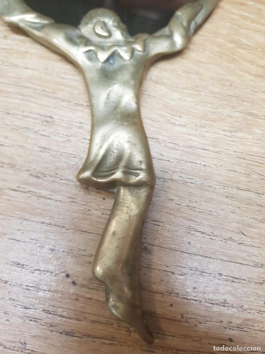 Antig&uuml;edades: ANTIGUO ESPEJO DE BRONCE CON FORMA DE NI&Ntilde;A - Foto 2