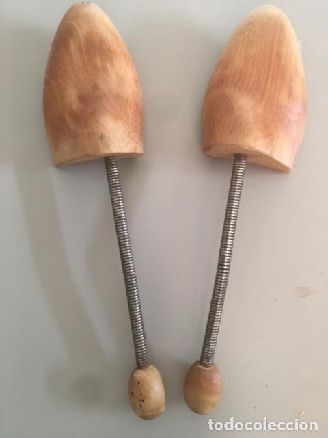 Antig&uuml;edades: HORMAS ZAPATOS --De madera - - Foto 1
