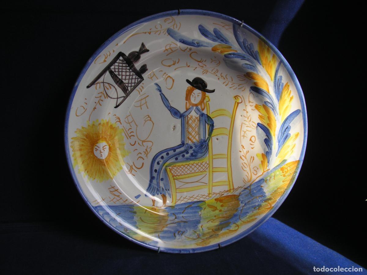Antig&uuml;edades: PLATO PINTADO A MANO - Foto 1